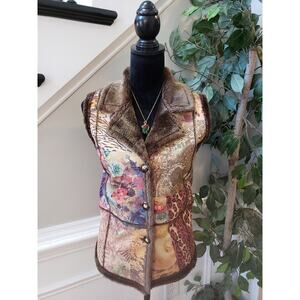 Weavz Faux Suede Vest Women's Medium Multi Geo Print Faux Fur Lined Button Front